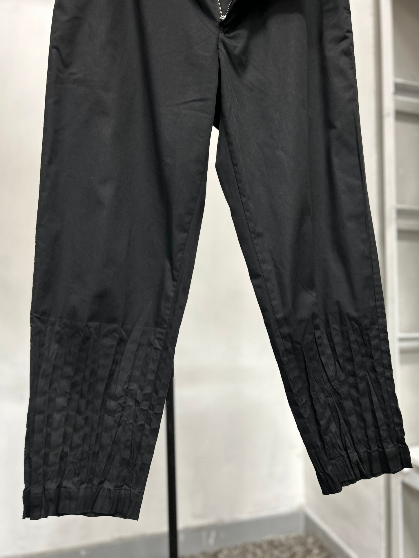 Issey Miyake Men AW19 Straight leg Pleated Trouser- Size 2