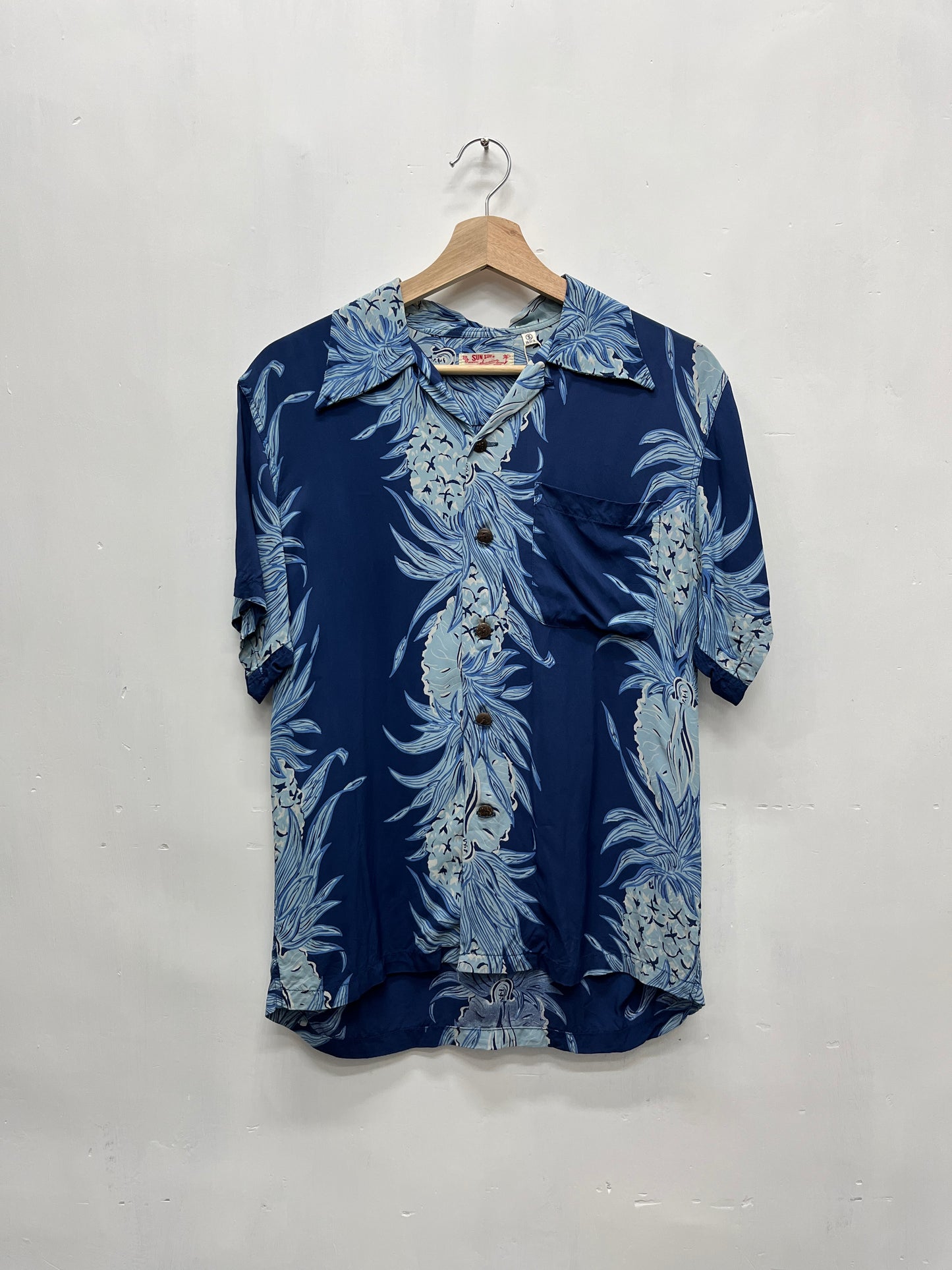 Sunsurf blue short sleeve floral printed shirt-Size S